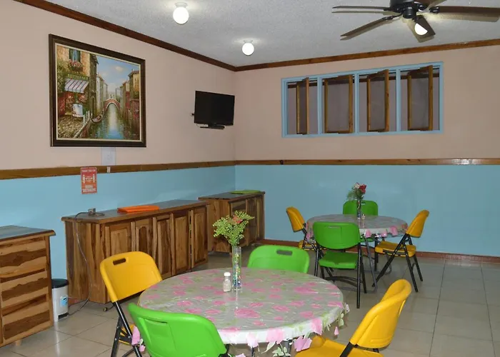 Casa De Shalom Hotel 3*