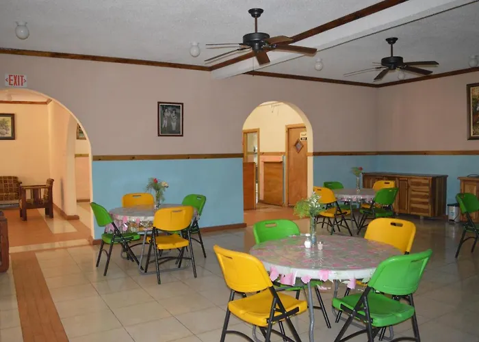 Casa De Shalom Hotel 3*