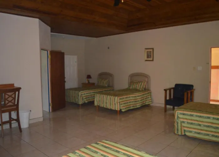 Casa De Shalom Hotel 3*