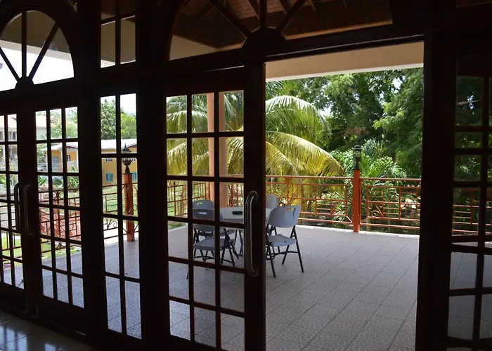 Casa De Shalom Hotel 3*
